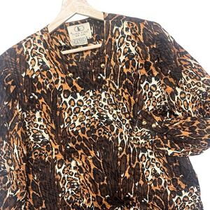 Flora Kung VTG 80s 100% Silk Blouse Women's 10 L Bold Animal Print Shoulder Pads